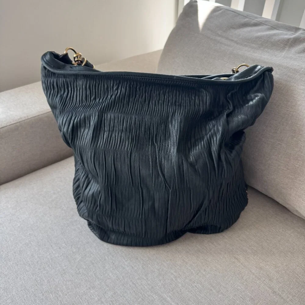 Burberry Prorsum Black Leather Crinkle Texture Large Tote Shoulder Hobo Bag Gold